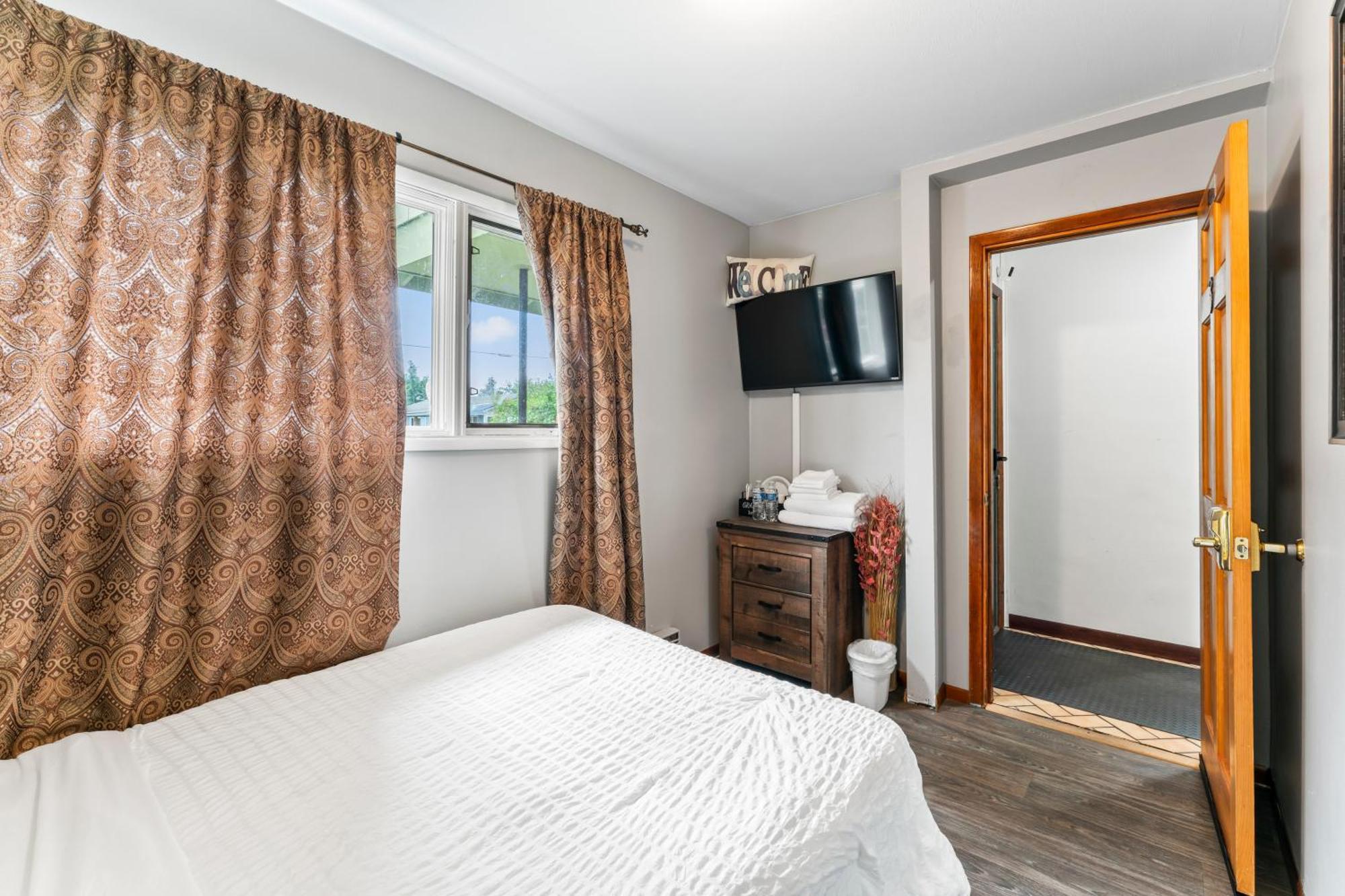 Compact But Cozy Too Hotel Anchorage Ngoại thất bức ảnh